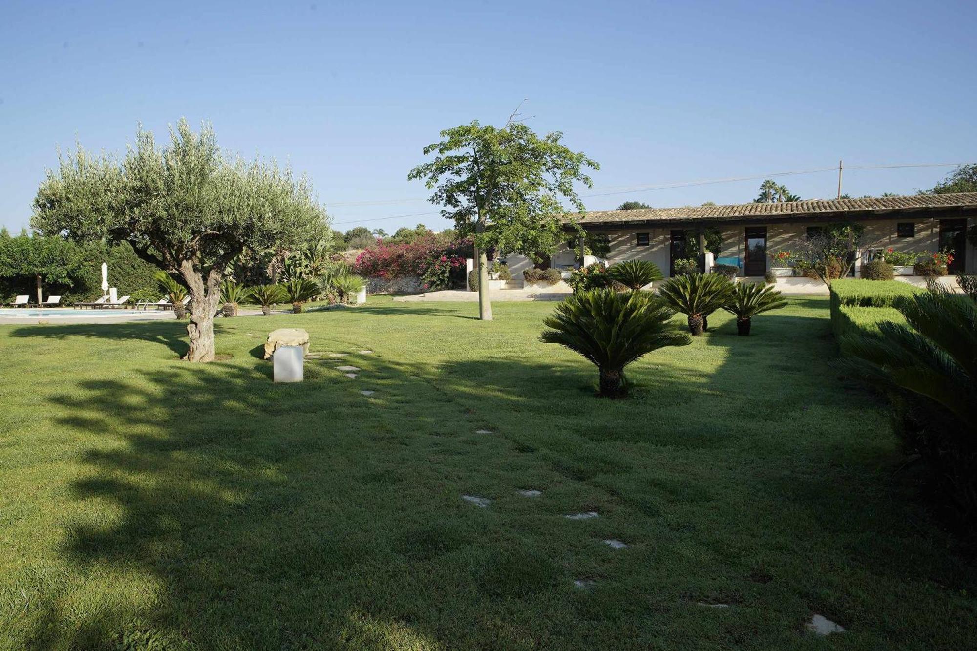 Torre Dantona Country Suites Pozzallo Ngoại thất bức ảnh